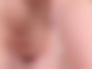 Evabluntt's Live Sex Cam Show