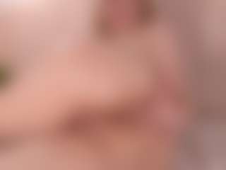Evabluntt's Live Sex Cam Show