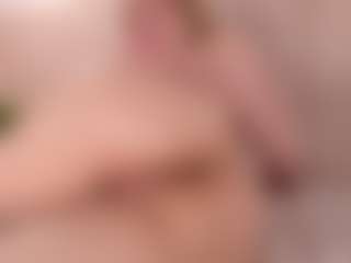 Evabluntt's Live Sex Cam Show