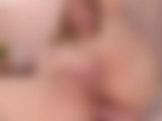 Evabluntt's Live Sex Cam Show