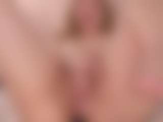 Evabluntt's Live Sex Cam Show