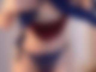 Evabluntt's Live Sex Cam Show