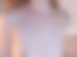 Evabluntt's Live Sex Cam Show