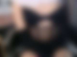 Evabluntt's Live Sex Cam Show