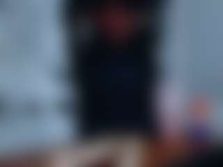 Evabluntt's Live Sex Cam Show