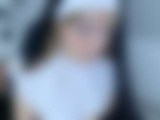Evabluntt's Live Sex Cam Show