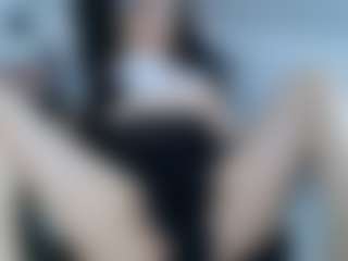Live cam show with Evabluntt - Spy Petite on Big Tits