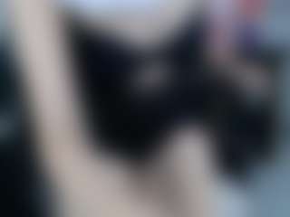 Evabluntt's Live Sex Cam Show