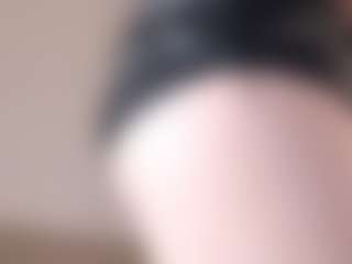 Evabluntt's Live Sex Cam Show