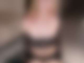 Evabluntt's Live Sex Cam Show