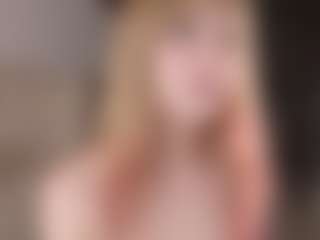 Evabluntt's Live Sex Cam Show
