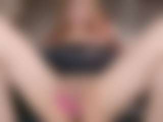Evabluntt's Live Sex Cam Show