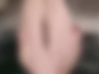 Evabluntt's Live Sex Cam Show