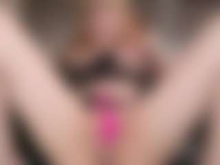 Evabluntt's Live Sex Cam Show