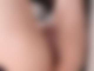 Evabluntt's Live Sex Cam Show