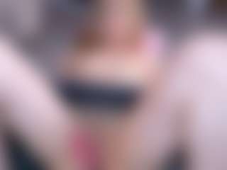 Evabluntt's Live Sex Cam Show