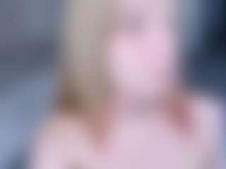 Evabluntt's Live Sex Cam Show