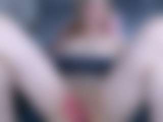 Evabluntt's Live Sex Cam Show