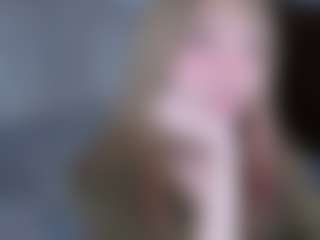 Live cam show with Evabluntt - Drinking on Camsoda