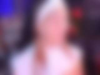 Evabluntt's Live Sex Cam Show