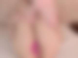 Evabluntt's Live Sex Cam Show