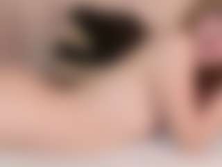 Live cam show with Evabluntt - Lingerie on CamwithHer
