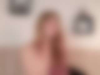 Evabluntt's Live Sex Cam Show