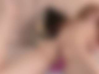 Evabluntt's Live Sex Cam Show