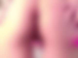 Evabluntt's Live Sex Cam Show