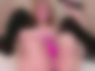 Evabluntt's Live Sex Cam Show