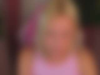 Live cam show with Ida-Smith - Body Massage on TeamSkeetLive