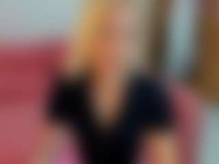Live cam show with Ida-Smith - Facial Piercings on Camming Site