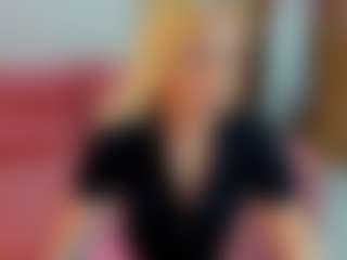 Live cam show with Ida-Smith - Normal on Mixed Magazine Live