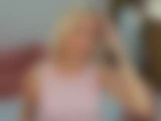 Live cam show with Ida-Smith - Blonde Hair Teen (18+) on https://playwithruby.com