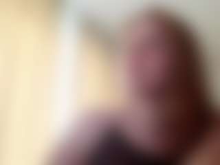 Live cam show with KatharineCely - Teen (18+) on AdultVida.com