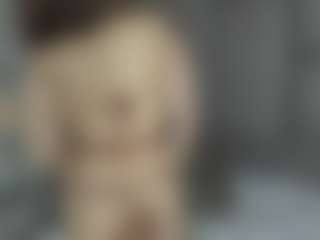 MiaFox03's Live Sex Cam Show
