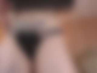 MiaFox03's Live Sex Cam Show