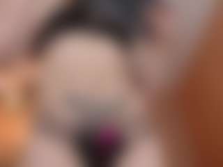 MiaFox03's Live Sex Cam Show