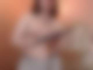 MiaFox03's Live Sex Cam Show