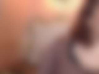 MiaFox03's Live Sex Cam Show
