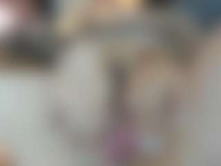 MiaFox03's Live Sex Cam Show