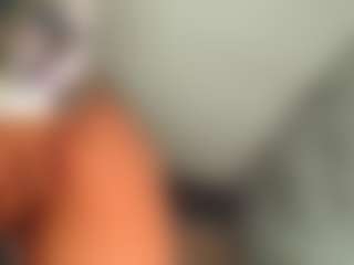 MiaFox03's Live Sex Cam Show