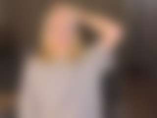 Live cam show with Molly-snow - Teen (18+) on UwU Esports