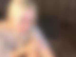 Live cam show with Molly-snow - Cowgirl on SinfulBabes