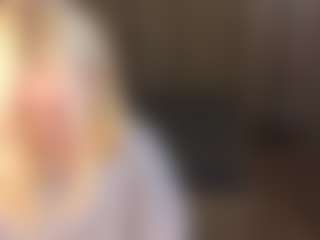 Live cam show with Molly-snow - New Big Ass on chickslive.net