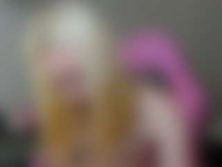 Live cam show with Molly-snow - Blonde Hair College on Gym Cam Girls