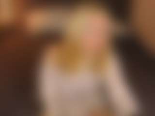 Live cam show with Molly-snow - Blonde Hair on https://playwithruby.com