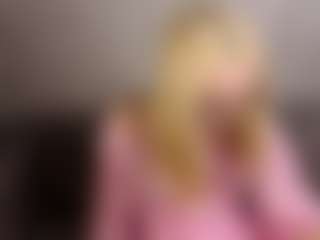 Live cam show with Molly-snow - Blue Eyes on Camsoda