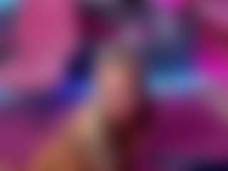 Live cam show with Skinny-Nally - Skinny MILF on livesuperchat.net