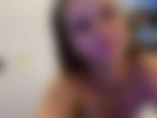 Live cam show with VanGiardino - Foot Fetish Brown Hair on intimatelivegirls.com